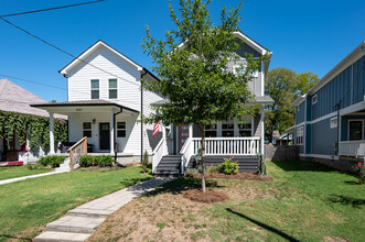 1618 12th Ave N in Nashville, TN - Building Photo - Building Photo