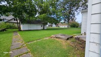 415 N Maple Ave in Minier, IL - Building Photo - Building Photo