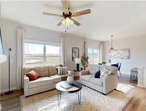 3400 Dreusicke Dr in Coralville, IA - Building Photo - Building Photo