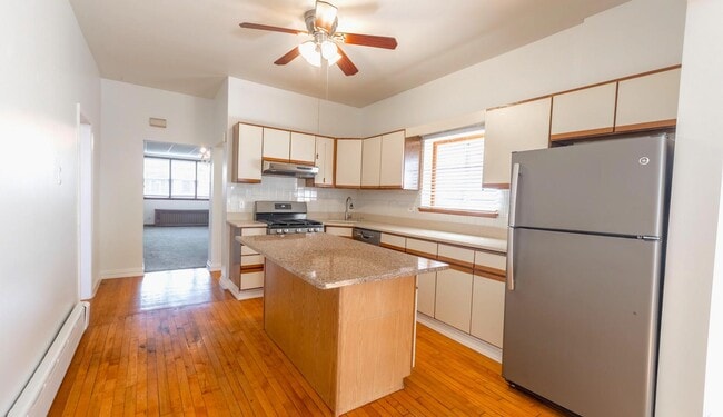property at 2968 S Loomis St