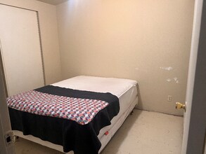 386 La Casa St in Eugene, OR - Foto de edificio - Building Photo