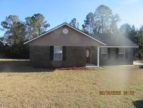 862 Lyndsi Ln in Hinesville, GA - Building Photo - Building Photo