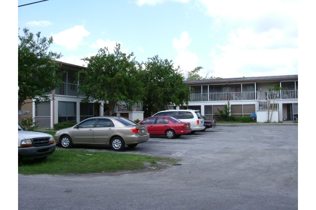 6915 Avenue A in Siesta Key, FL - Building Photo - Other