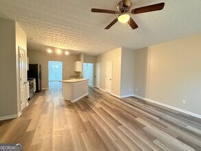 20 Pine Canyon Dr SW in Atlanta, GA - Building Photo - Building Photo