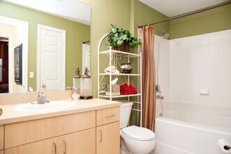 533 NE 3rd Ave, Unit 147 in Fort Lauderdale, FL - Building Photo - Building Photo