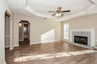 2290 Castle Royale Dr in Lawrenceville, GA - Foto de edificio - Building Photo