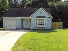 132 Alston Cir, Unit AlstonCourt in Goose Creek, SC - Building Photo