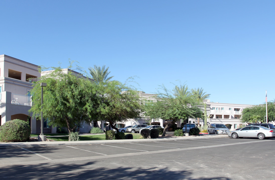 Holiday Vista De La Montana in Surprise, AZ - Building Photo