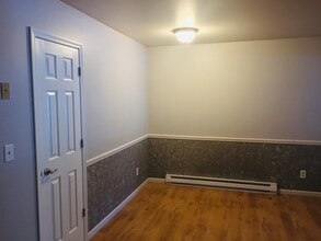 329 E Green Meadow Dr, Unit 329 in Wautoma, WI - Building Photo - Building Photo