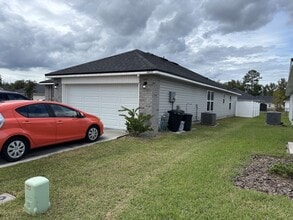 9835 Olivia St in Jacksonville, FL - Foto de edificio - Building Photo