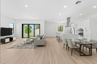 1450 SW 23rd St in Fort Lauderdale, FL - Building Photo - Building Photo