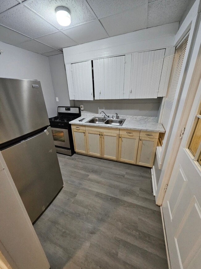 287 Lake Ave, Unit 9 in Manchester, NH - Building Photo - Building Photo