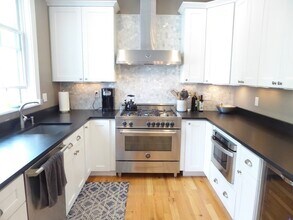 585 E 7th St in Boston, MA - Building Photo - Building Photo