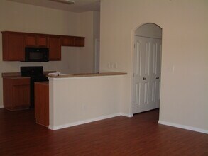 933-935 Sylvia St in Weatherford, TX - Building Photo - Building Photo