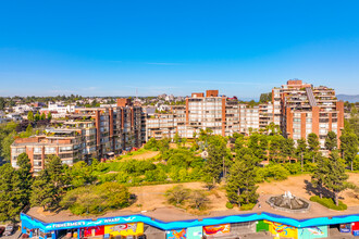 Harbour Cove in Vancouver, BC - Building Photo - Building Photo