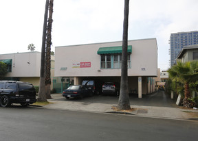 5922 Carlton Way in Los Angeles, CA - Building Photo