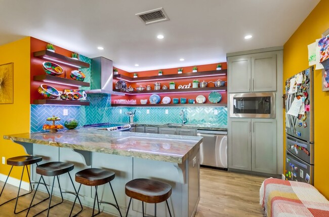 property at 3856 Loma Alta Dr