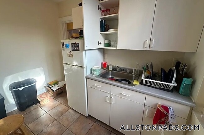 11 Barrows St, Unit 3A in Boston, MA - Building Photo - Building Photo