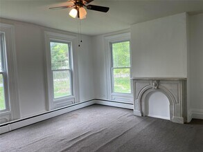 5639 NY-82-Unit -2 in Clinton Corners, NY - Building Photo - Building Photo