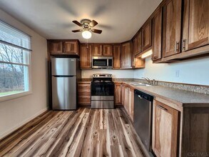 429 Devon Dr in Johnstown, PA - Building Photo - Building Photo