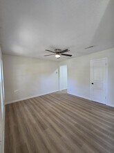 1018 N Volutsia in Wichita, KS - Building Photo - Building Photo