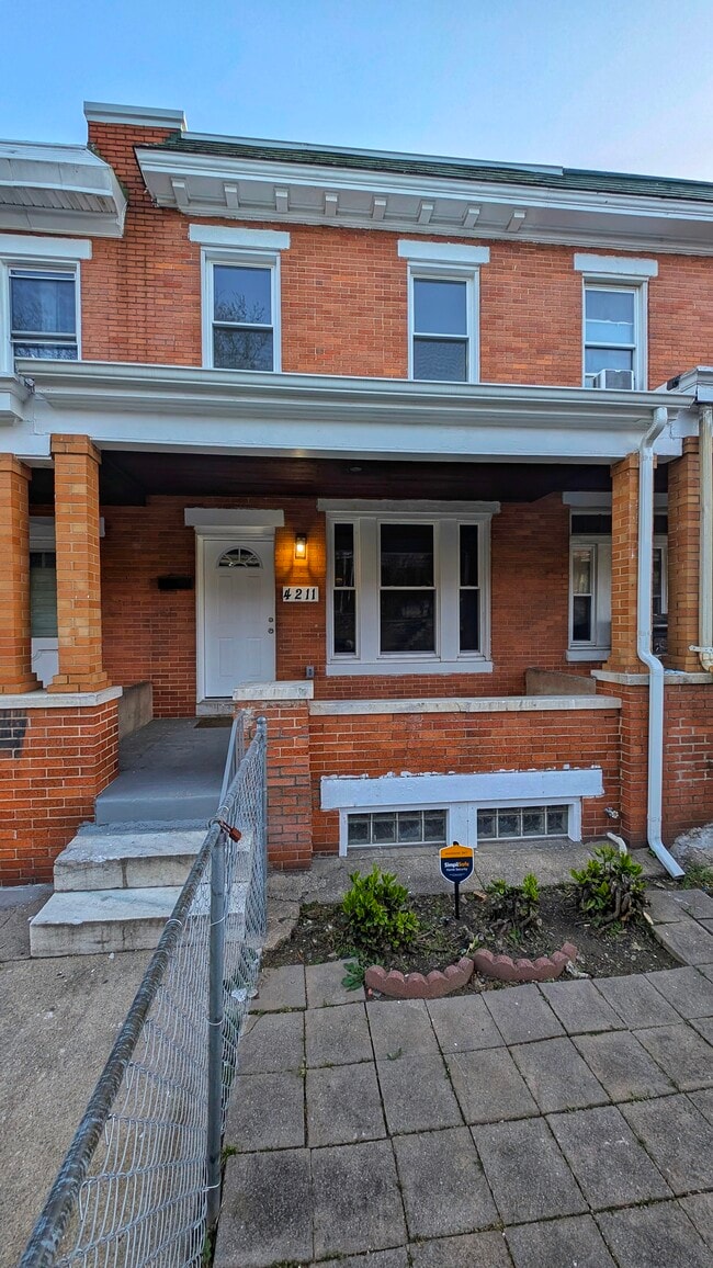 4211 Sheldon Ave, Unit 1