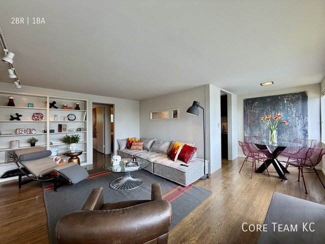 property at 1020 W 44th St