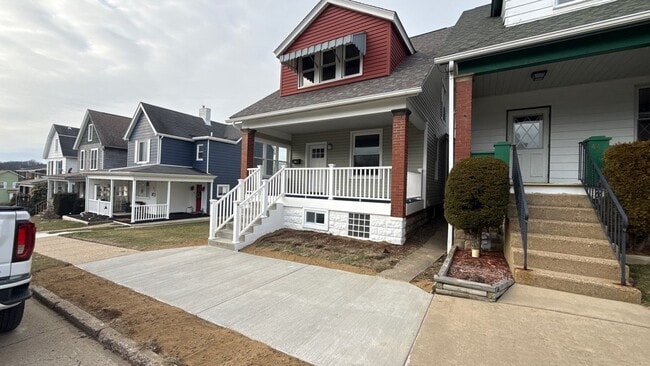 property at 46 Broadway Ave