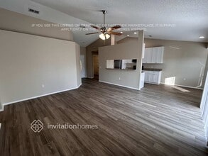 122 Oak Run Dr in Lakeland, FL - Building Photo - Building Photo