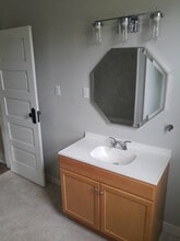 428 N Zane Hwy in Martins Ferry, OH - Building Photo - Building Photo