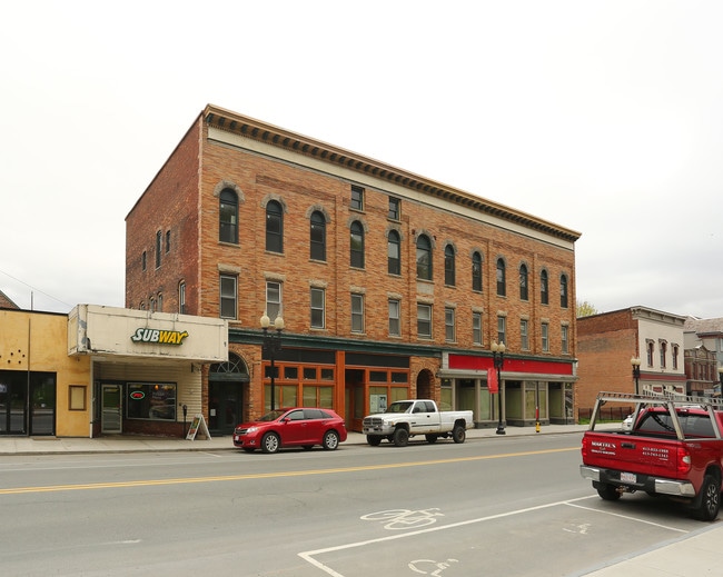 19-25 Park St in Adams, MA - Building Photo - Building Photo