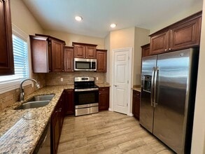 9911 Landry Dr in Fort Smith, AR - Building Photo - Building Photo