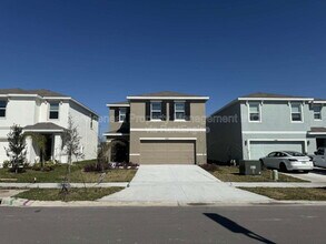 8395 Claw Glades Lp in Wesley Chapel, FL - Foto de edificio - Building Photo