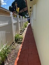 640 E 30th St in Hialeah, FL - Building Photo - Building Photo
