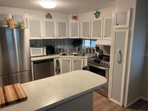 39248 US-19 in Tarpon Springs, FL - Building Photo - Building Photo