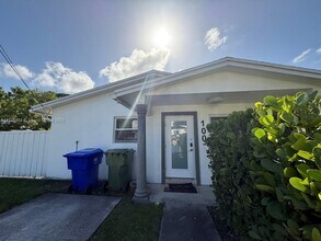 100 NW 45th St in Miami, FL - Building Photo - Building Photo