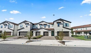 4534 Small Creek Rd in Kissimmee, FL - Building Photo - Building Photo
