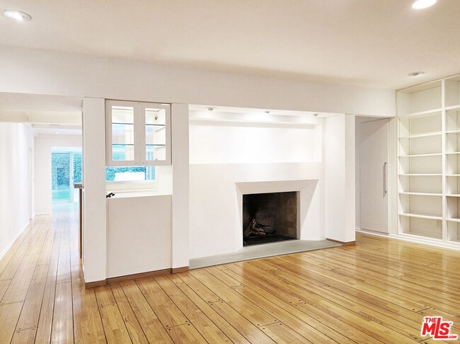 4031 Hollyline Ave in Los Angeles, CA - Building Photo - Building Photo