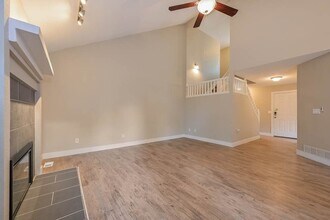 3463 S Espana Cir in Aurora, CO - Foto de edificio - Building Photo