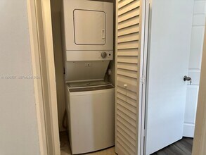 891 Cypress Park Way in Pompano Beach, FL - Building Photo - Building Photo