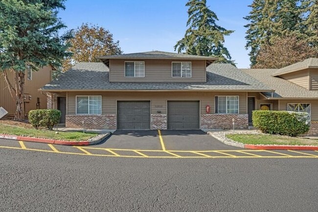 12031 SE Foster Rd in Portland, OR - Building Photo - Building Photo