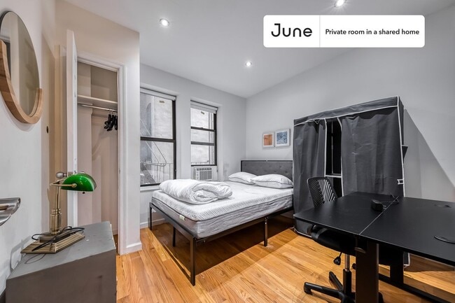 property at 350 Manhattan Ave