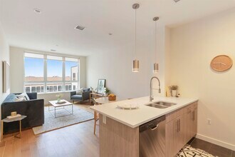 235 Pavonia Ave in Jersey City, NJ - Building Photo - Building Photo