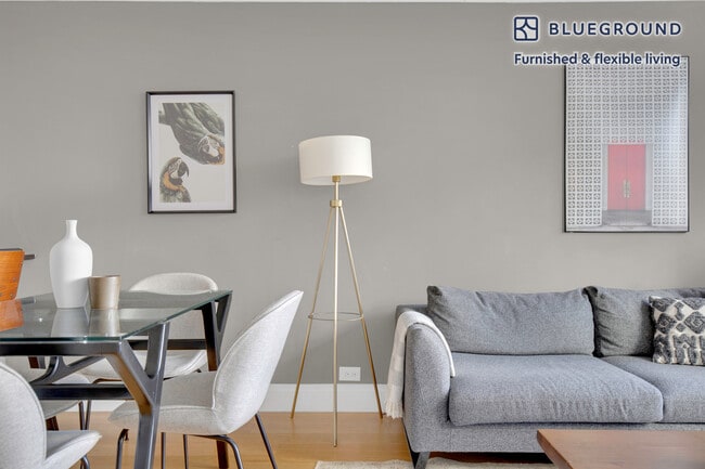 201 East 86th St in New York, NY - Building Photo - Building Photo