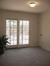 606 Nottingham Way in Yuba City, CA - Building Photo - Building Photo