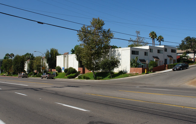 Orchard Villas in Lakeside, CA - Foto de edificio - Building Photo