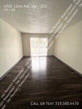 4900 16th Ave SW in Cedar Rapids, IA - Building Photo - Building Photo