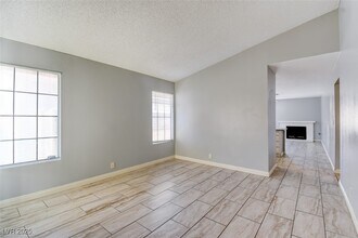 7732 Parnell Ave in Las Vegas, NV - Building Photo - Building Photo