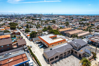 684 2nd St in San Pedro, CA - Foto de edificio - Building Photo