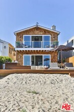 23812 Malibu Rd in Malibu, CA - Foto de edificio - Building Photo